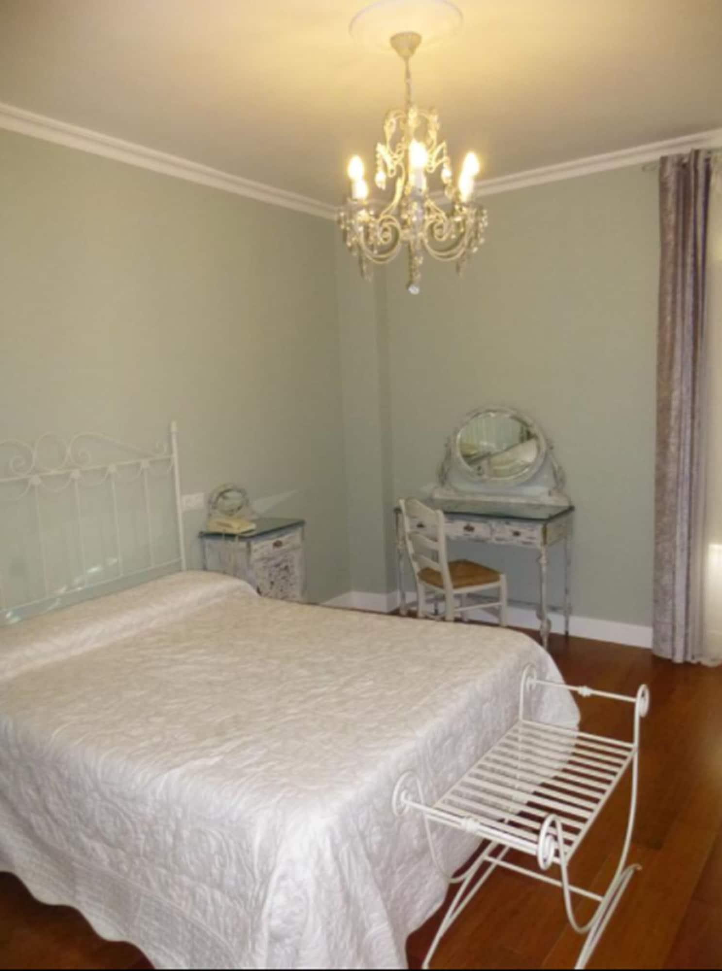 Le Petit Paris Hotel Sevilla Bagian luar foto